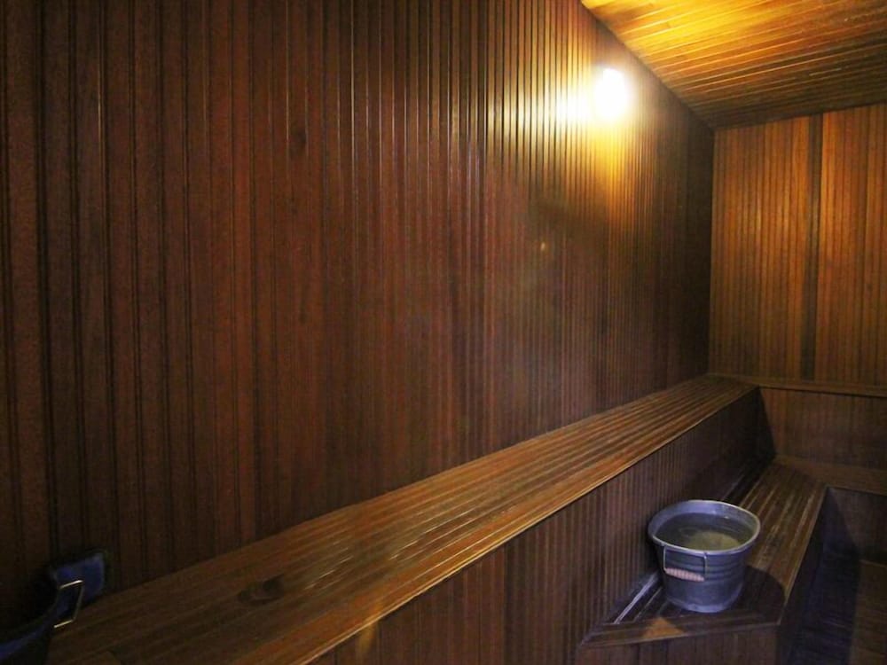 Фото Narita Hotel Surabaya