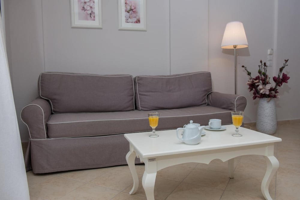 Фото Elodia Apartments