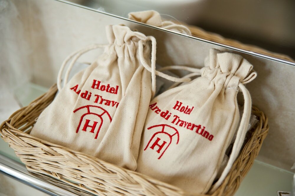 Фото Hotel Arco Di Travertino