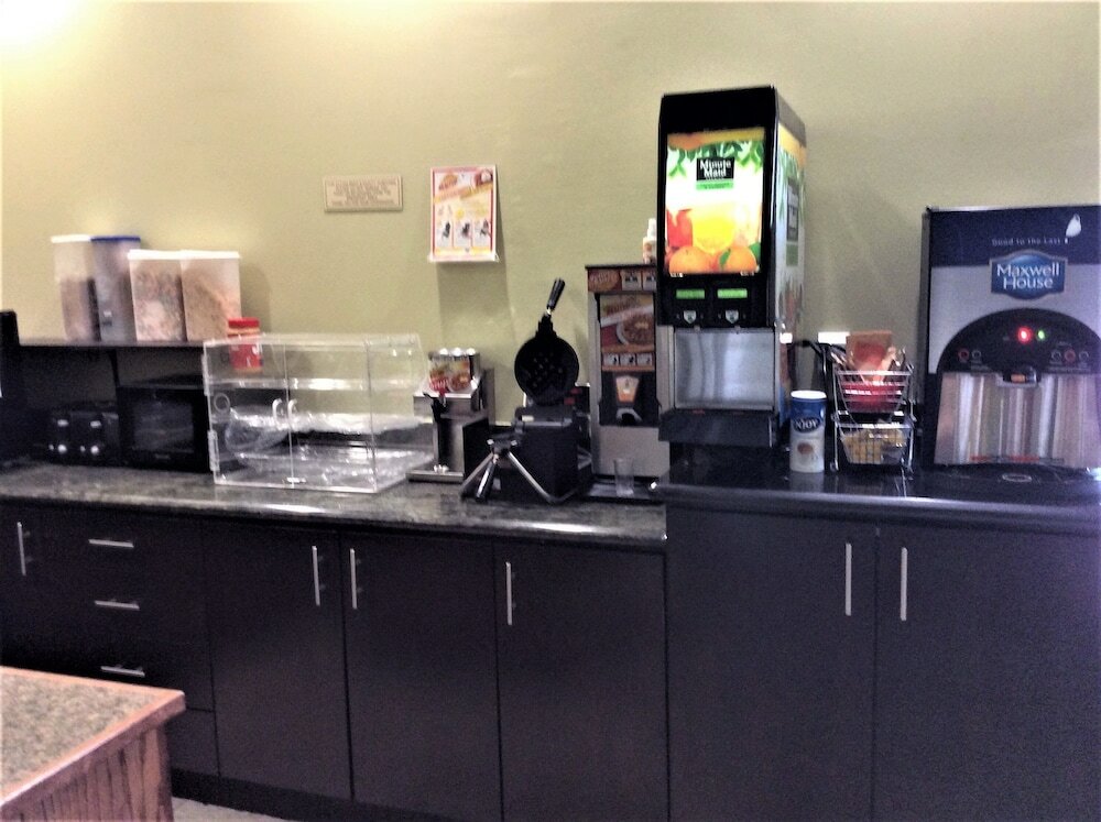 Фото Texas Inn Weslaco