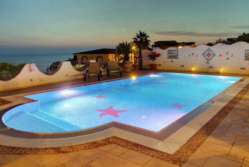 Внешний вид отеля La Suite del Faro в Скалее, фото 1