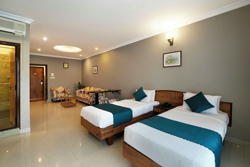 Фото Cross Roads Inn