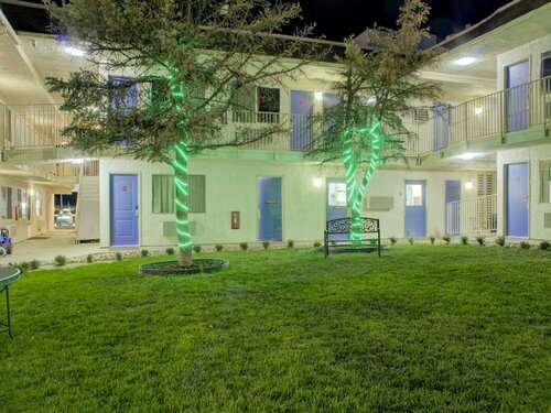 Гостиница Travelodge by Wyndham Miles City в Майлс-Сити