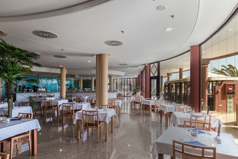 Фото Hotel Esmeralda Maris by Livvo