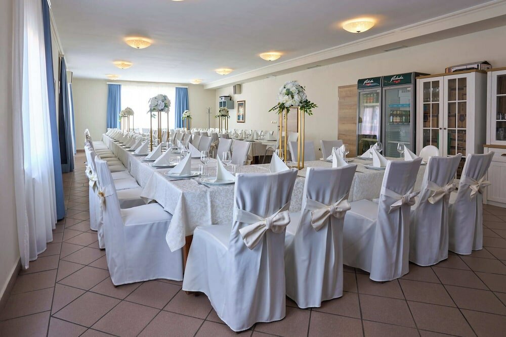 Фото Hotel Phoenix