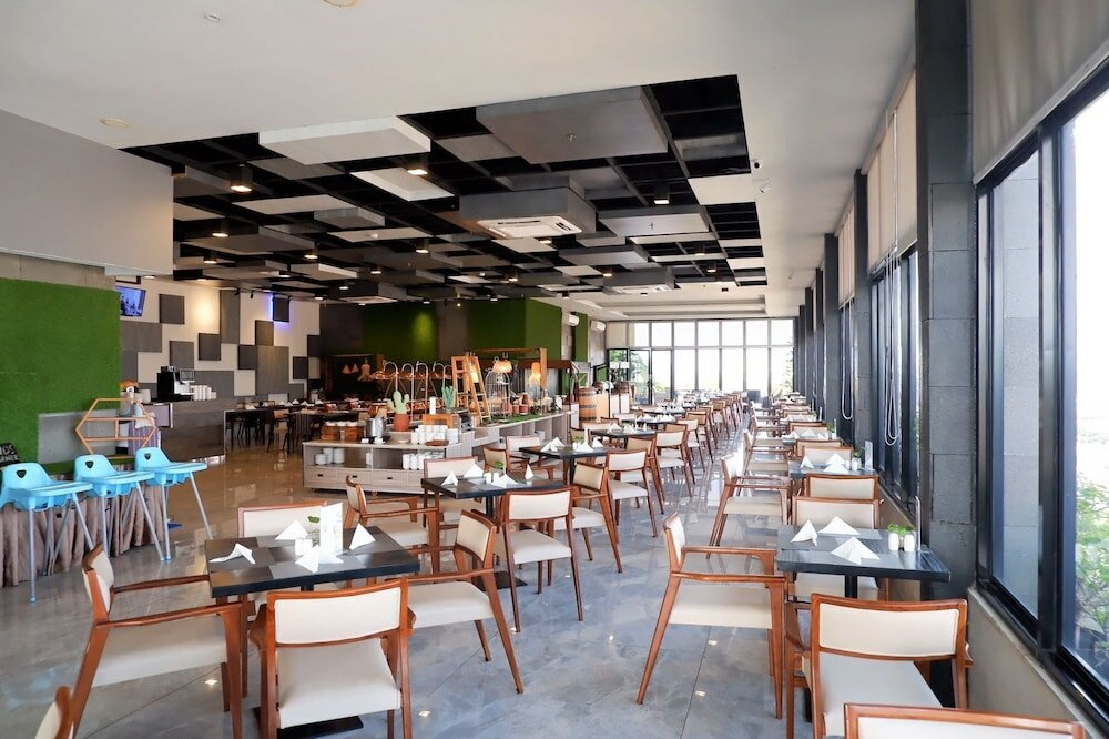 Фото Aston Inn Pandanaran Semarang