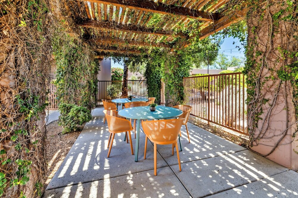 Фото Лодж он Десерт