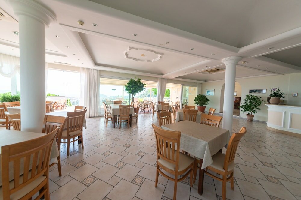 Фото Hotel Villa Ireos