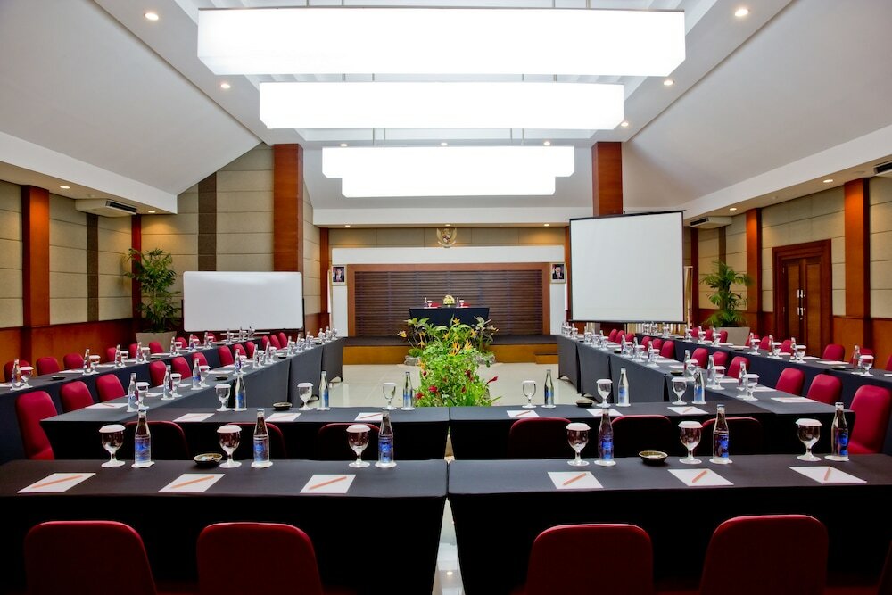 Фото Bali Rani Hotel