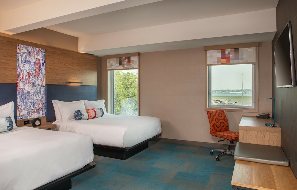 Фото Aloft New York LaGuardia Airport