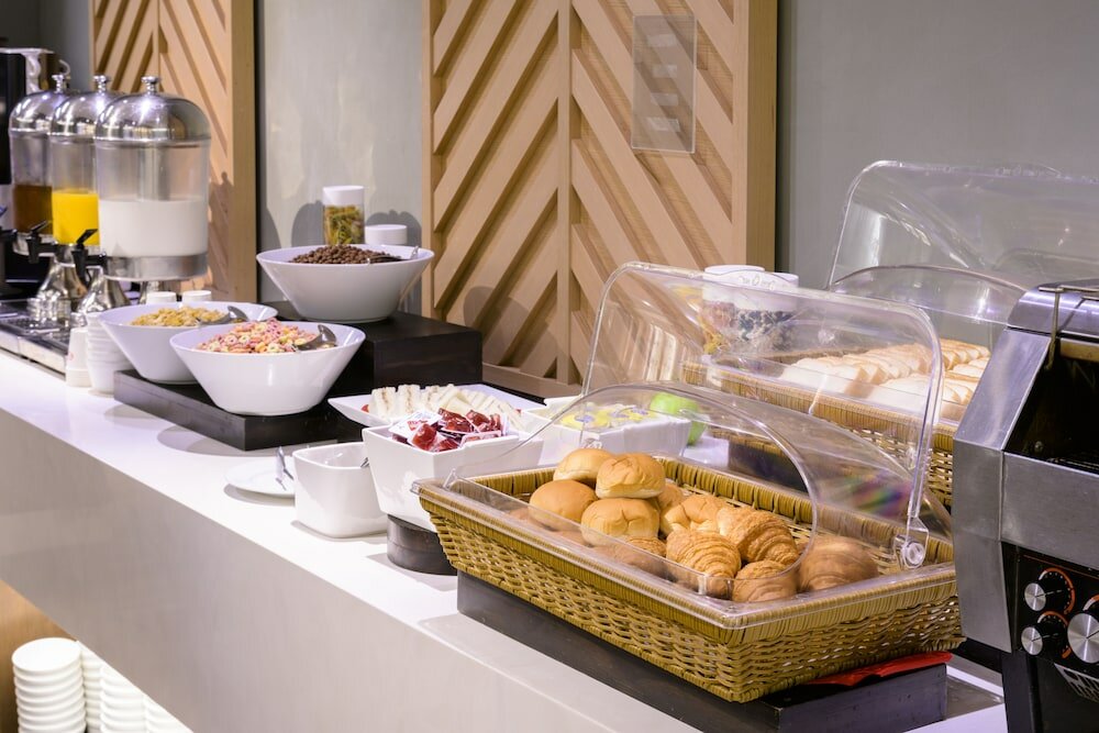 Фото Shin Shin Hotel Jeju Airport