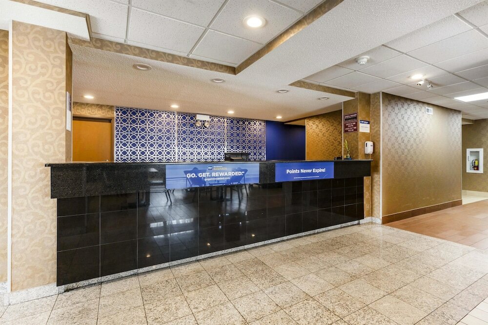 Фото Best Western Des Plaines Inn