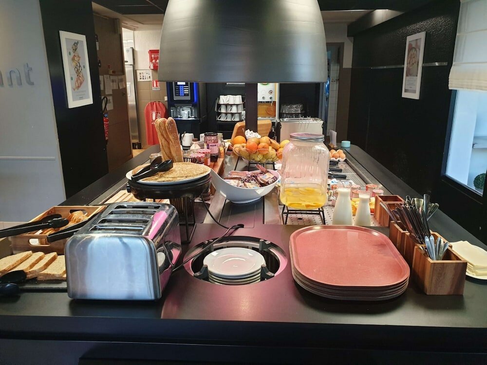 Фото Campanile Grenoble Nord – Saint-Égrève