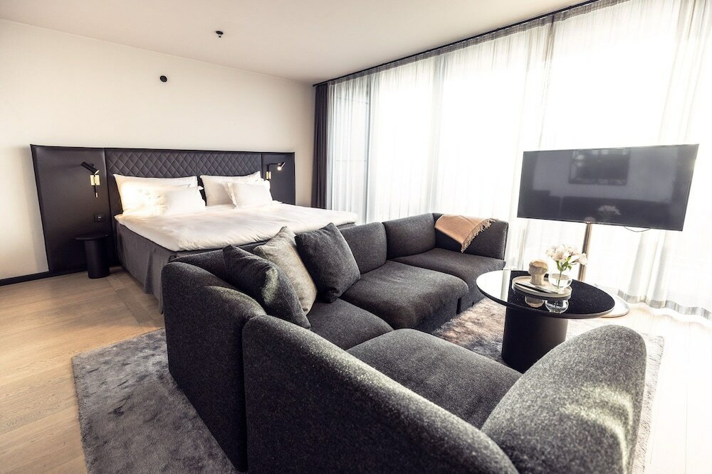 Фото Hotel At Six