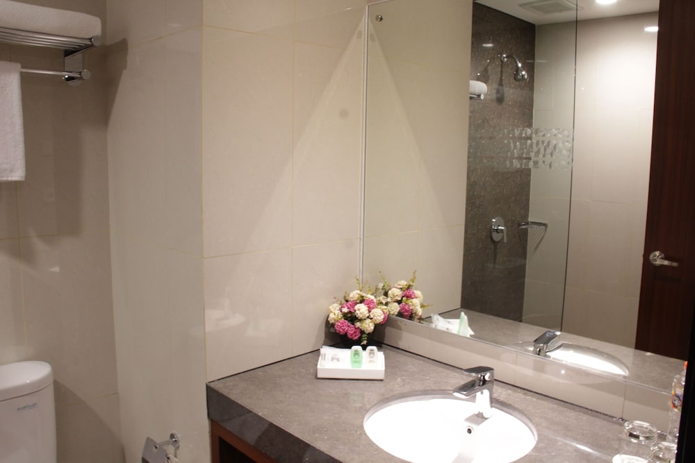 Фото Atrium Premiere Hotel Cilacap