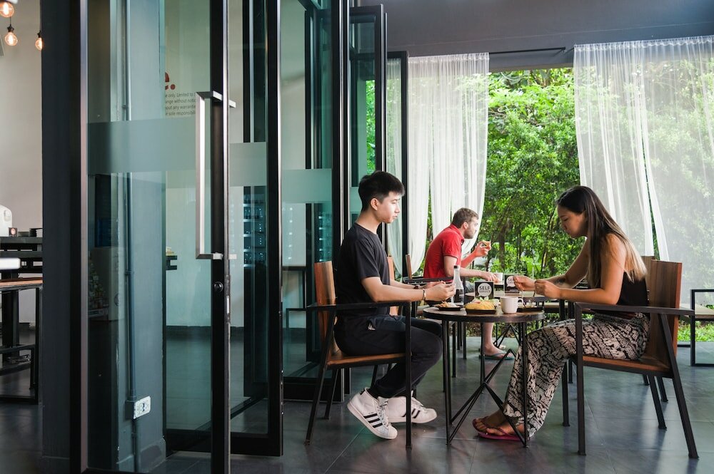 Фото The Common Hostel