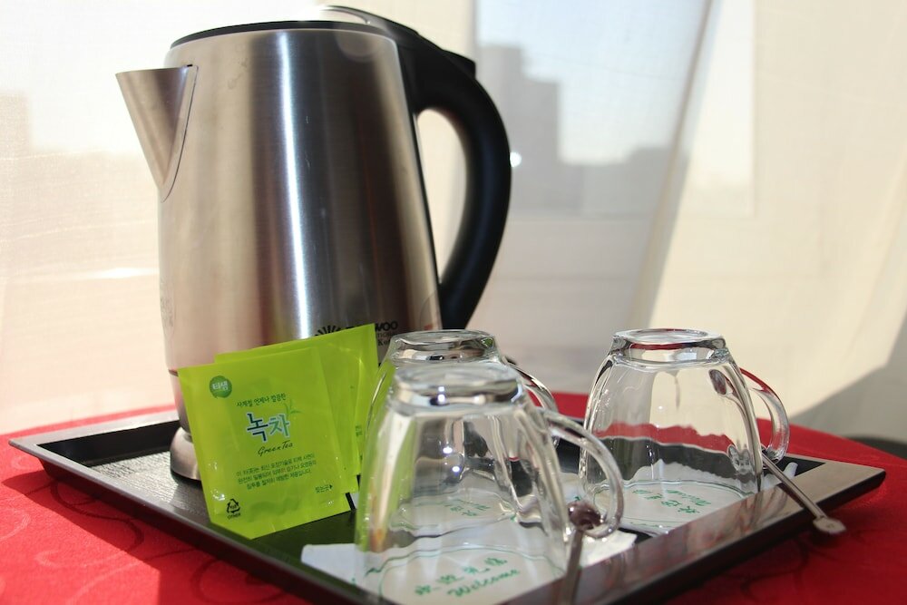 Фото New West Hotel