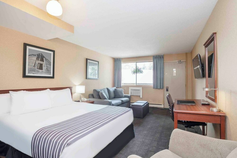 Фото Sandman Inn Princeton