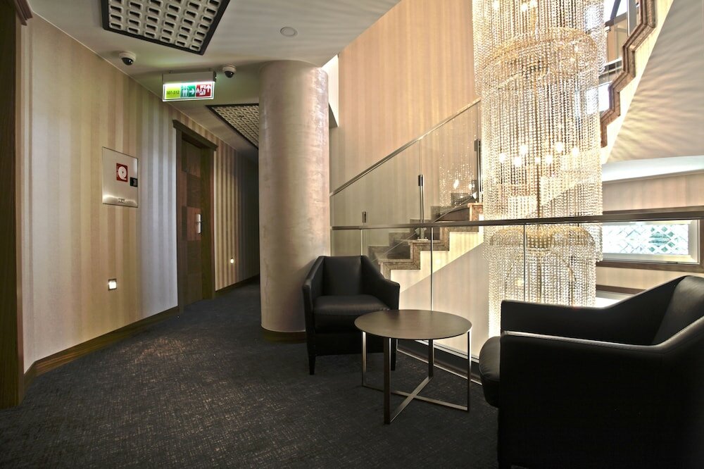 Фото Hotel Colosseo Tirana