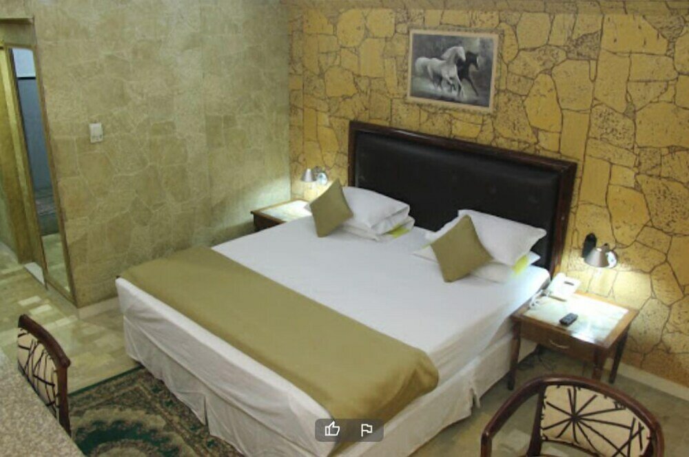 Фото Отель One Karachi