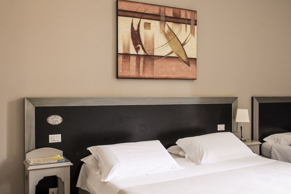 Фото Ambasciatori Hotel