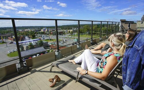 Гостиница Hôtel Must - Airport Road Jean Lesage в Сент-Фуа