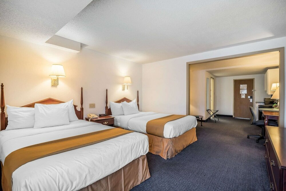 Фото Quality Inn & Suites Albany Airport