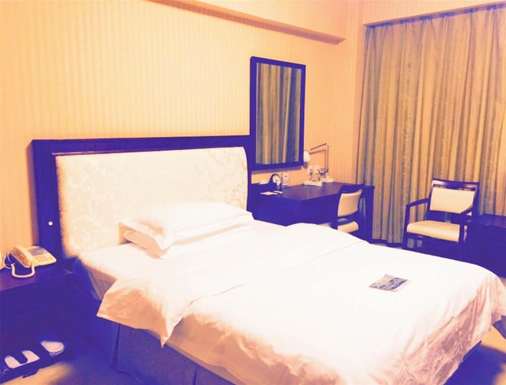 Фото Dalian Royal Hotel