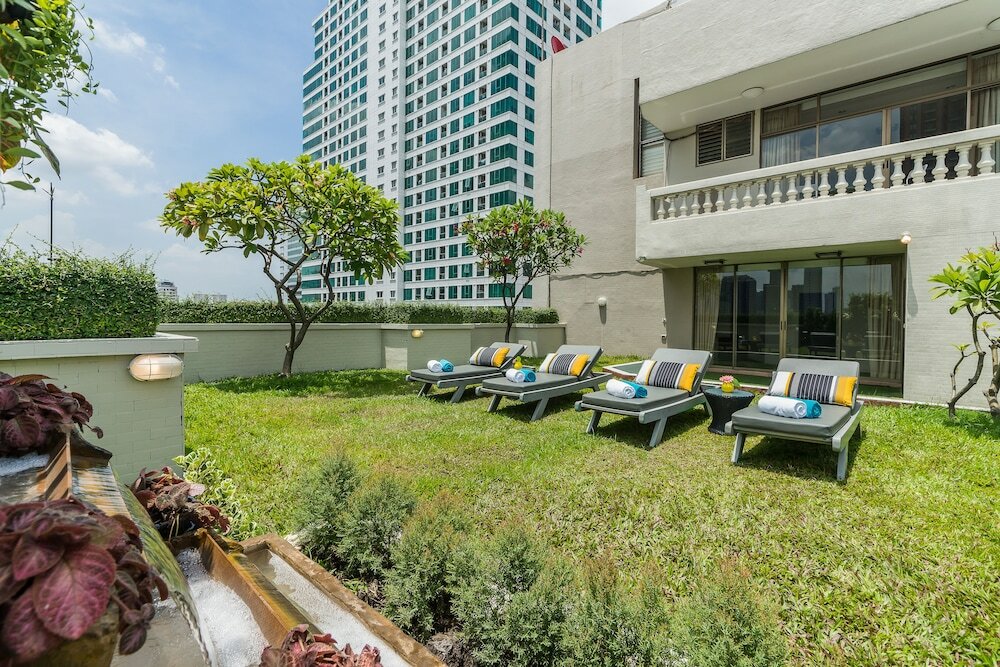 Фото Asoke Residence Sukhumvit by UHG