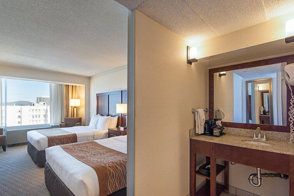 Фото Comfort Inn by the Bay