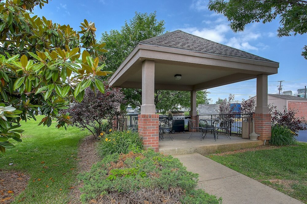 Фото Candlewood Suites Louisville Airport, an Ihg Hotel