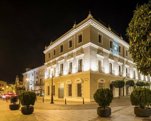 Гостиница Hotel Ilunion Mérida Palace в Эстремадуре