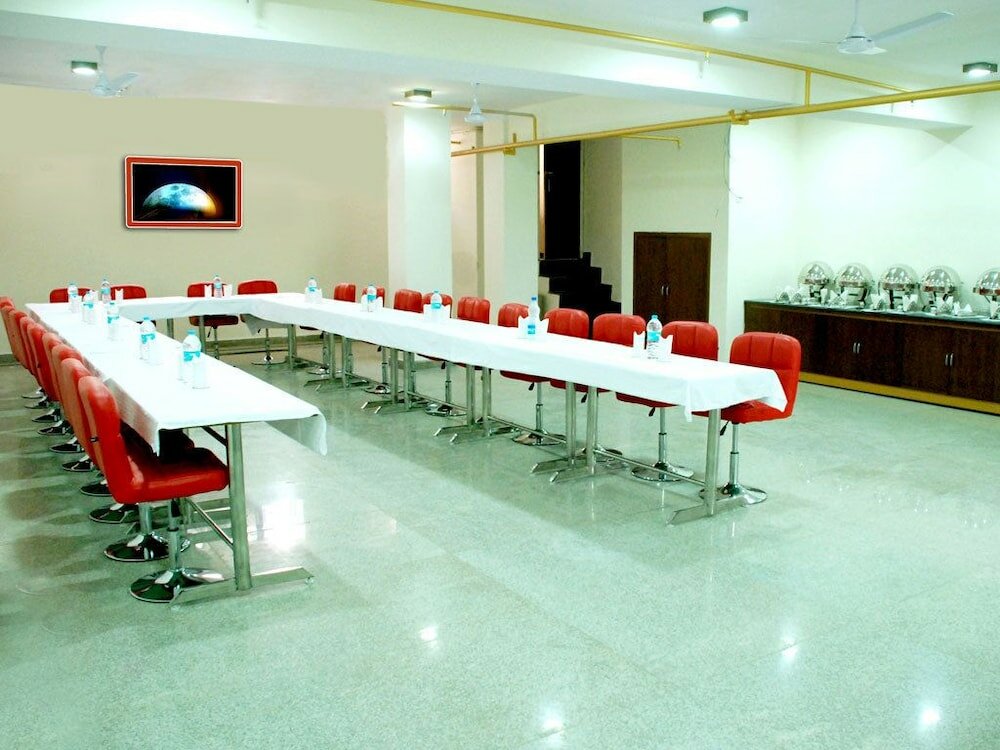 Фото East Inn Hotel