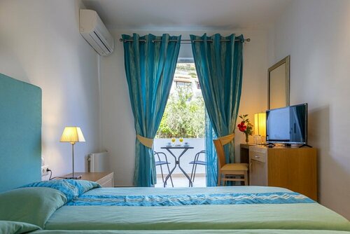 Внешний вид отеля Skala Hotel в Ска́ле, фото 3