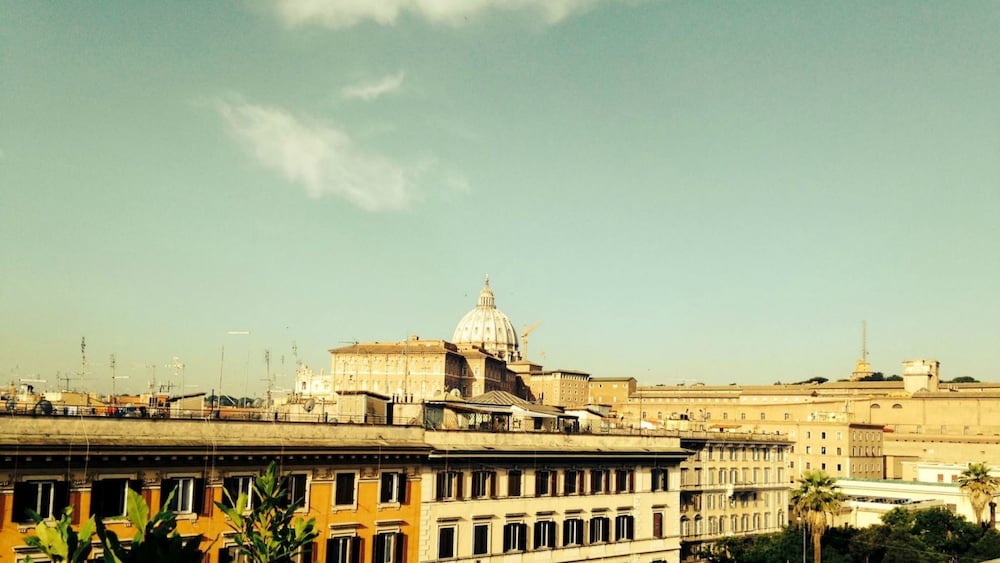 Фото Orange Hotel