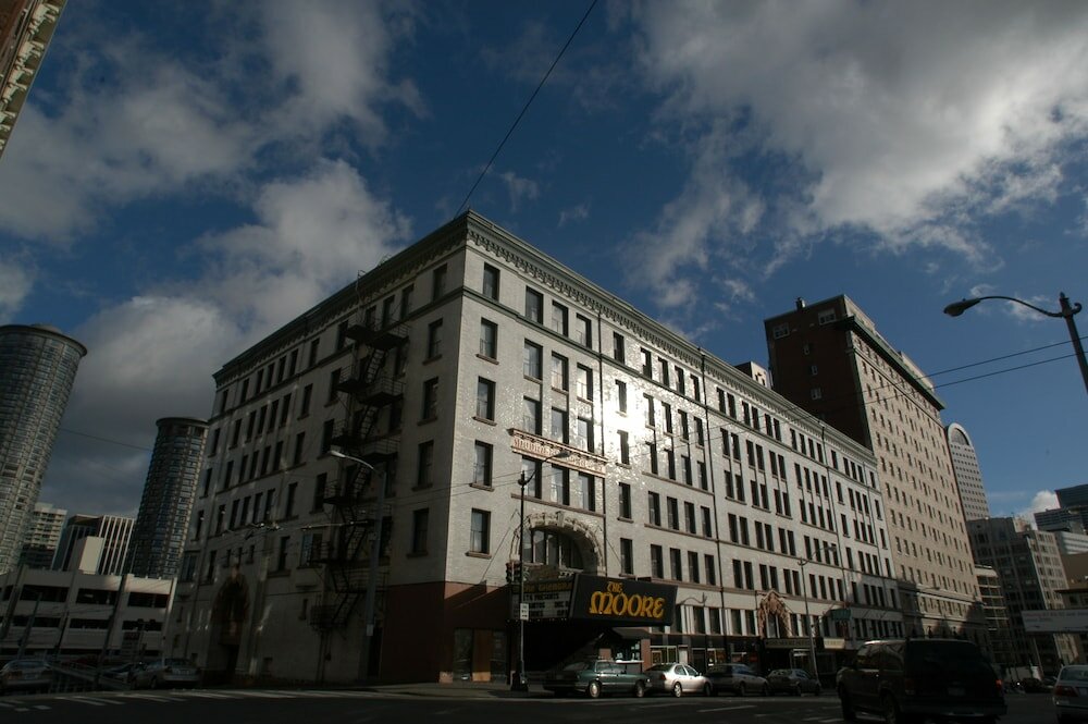 Фото отеля 2