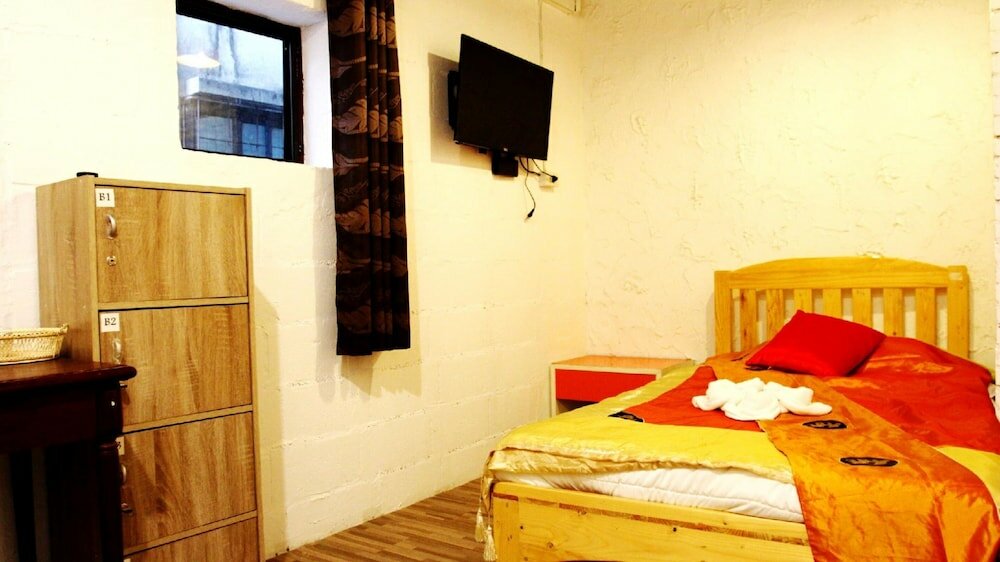 Фото Z's Hostel at Tha Phae Gate