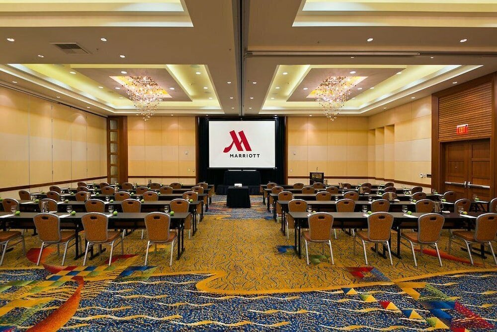 Фото Long Beach Marriott