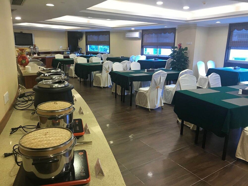 Фото Fujian Sunshine Holiday Hotel