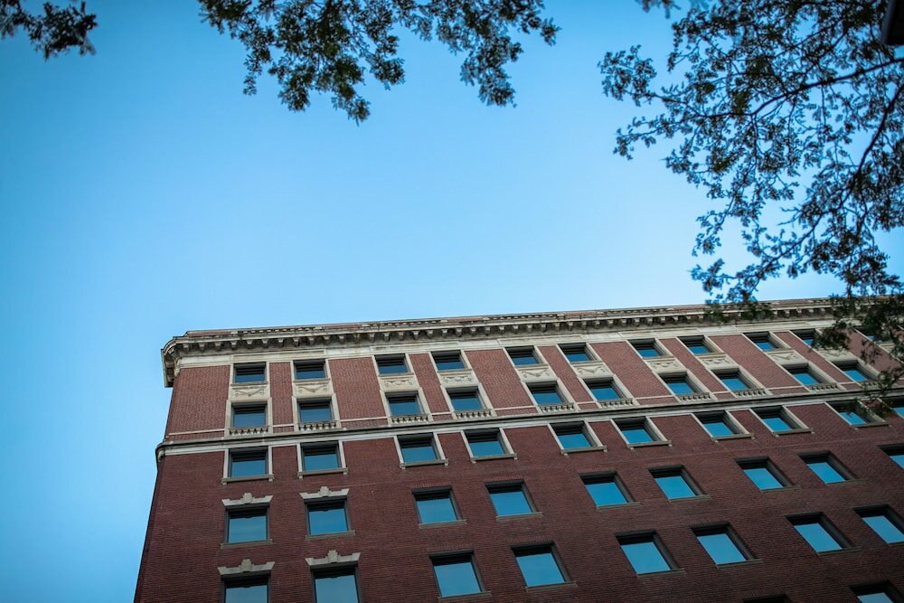 Фото Renaissance Des Moines Savery Hotel