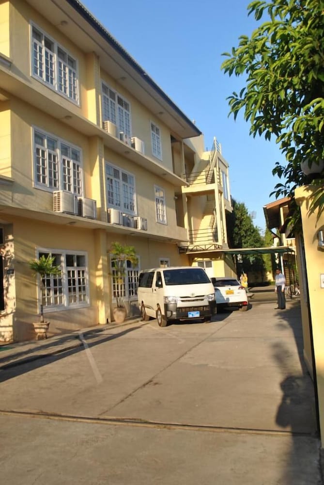 Фото Day Inn Hotel