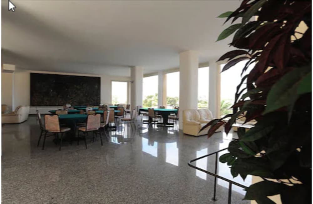 Фото Hotel President