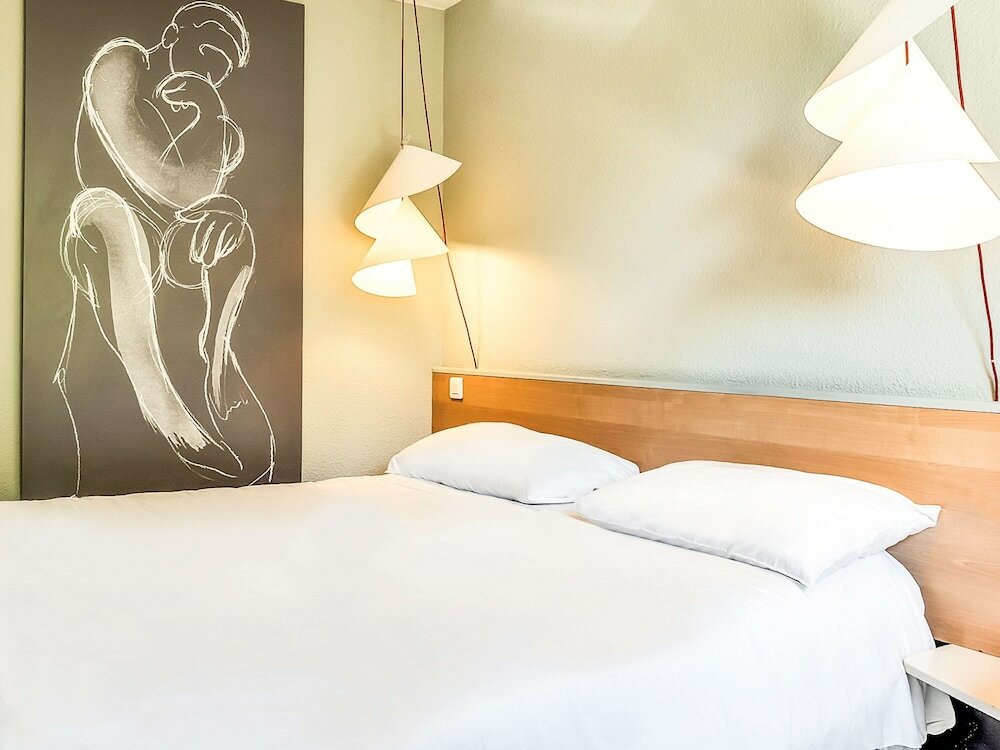 Фото Ibis Salon de Provence