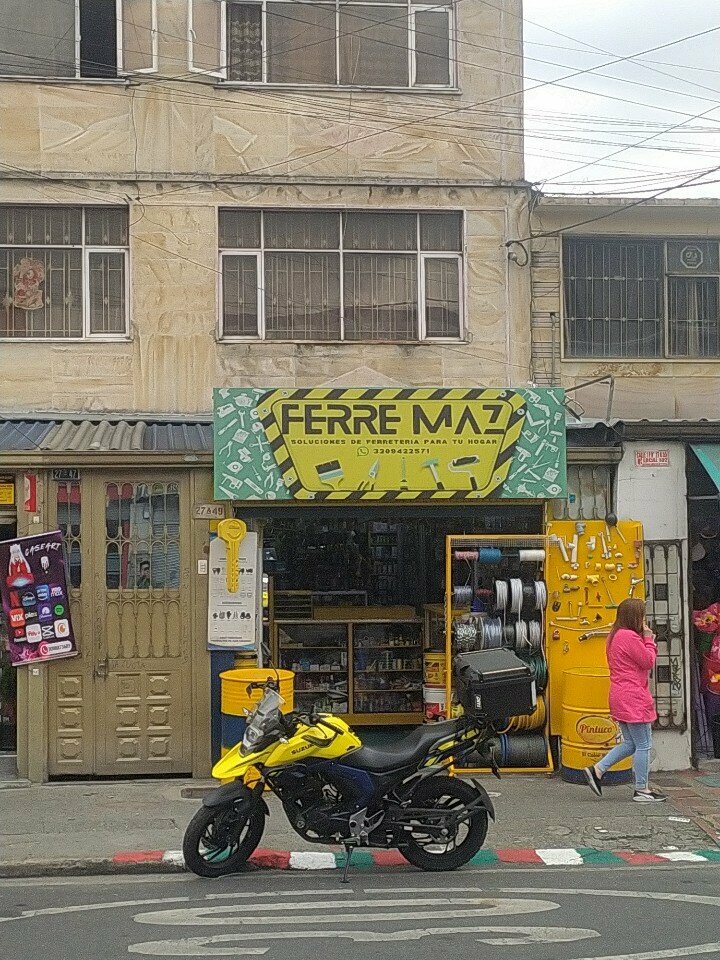 Construction tools Ferreteria Ferre Maz, Bogota, photo