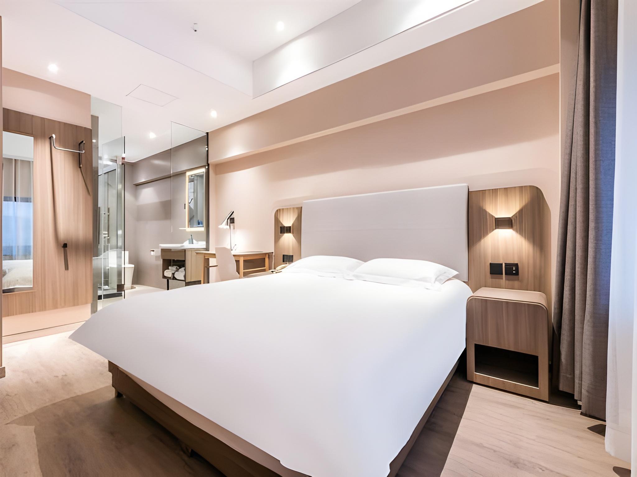 Фото Ebo Hotel Hangzhou Wulinmen