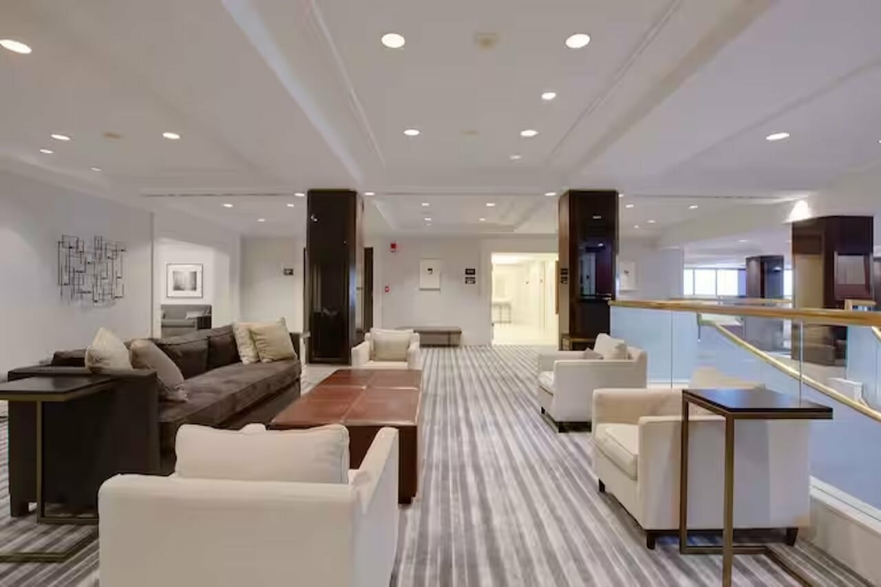 Фото Hilton Newark Airport