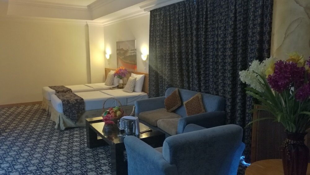 Фото Phoenicia Tower Hotel