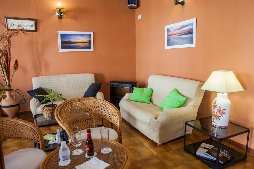 Фото Hotel Tres Jotas