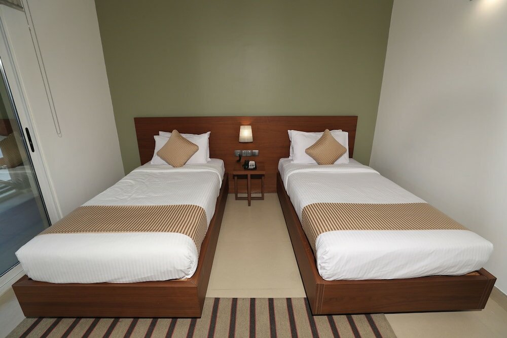 Фото Al Bander Hotel & Resort