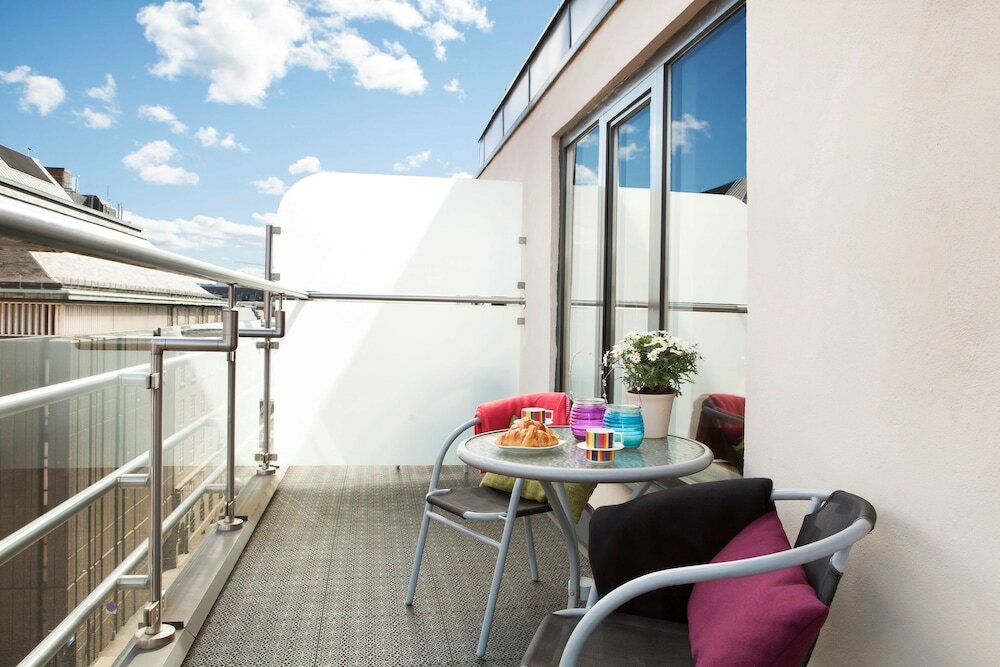 Фото Radisson Red Oslo City Centre